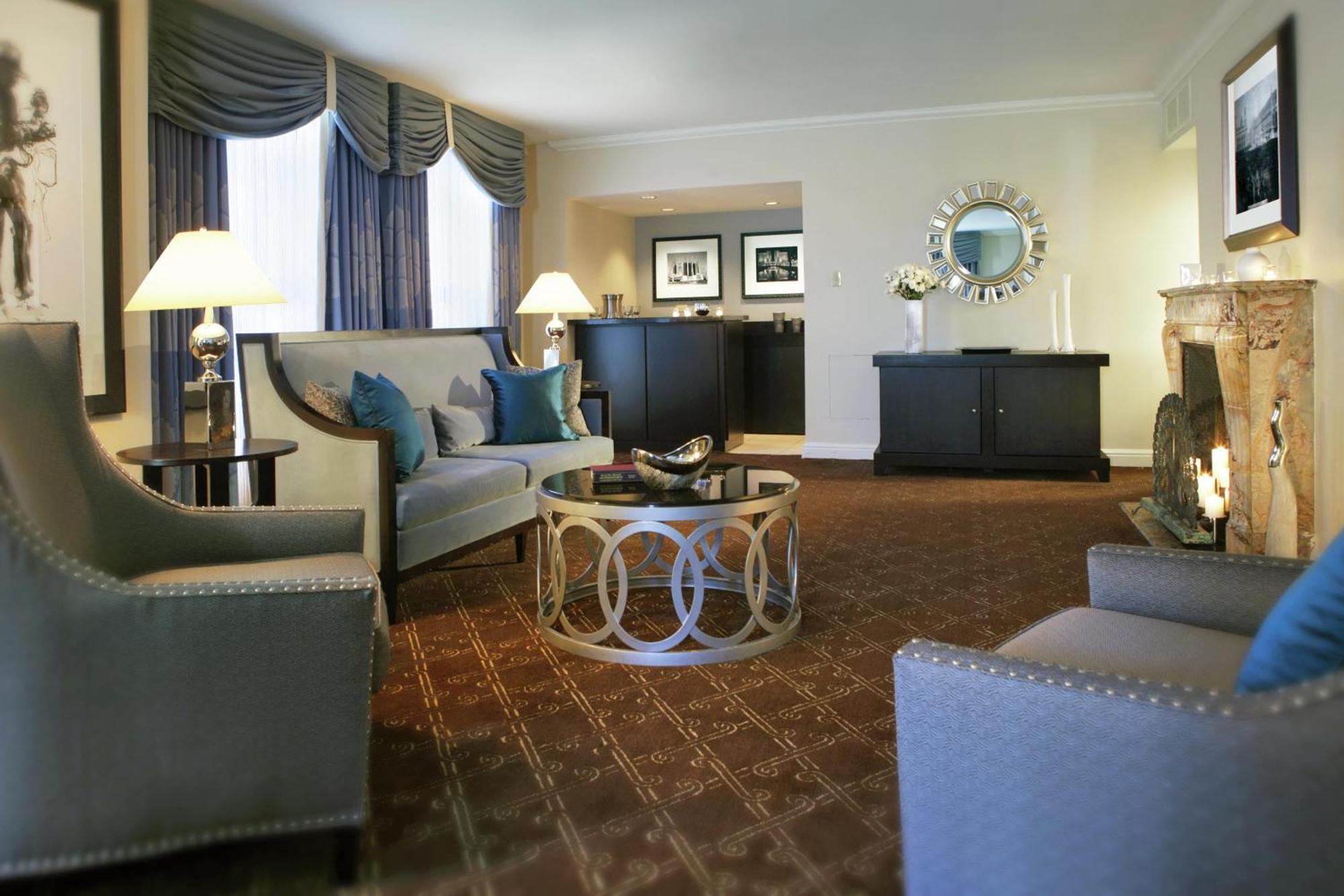 One-Bedroom King Suite