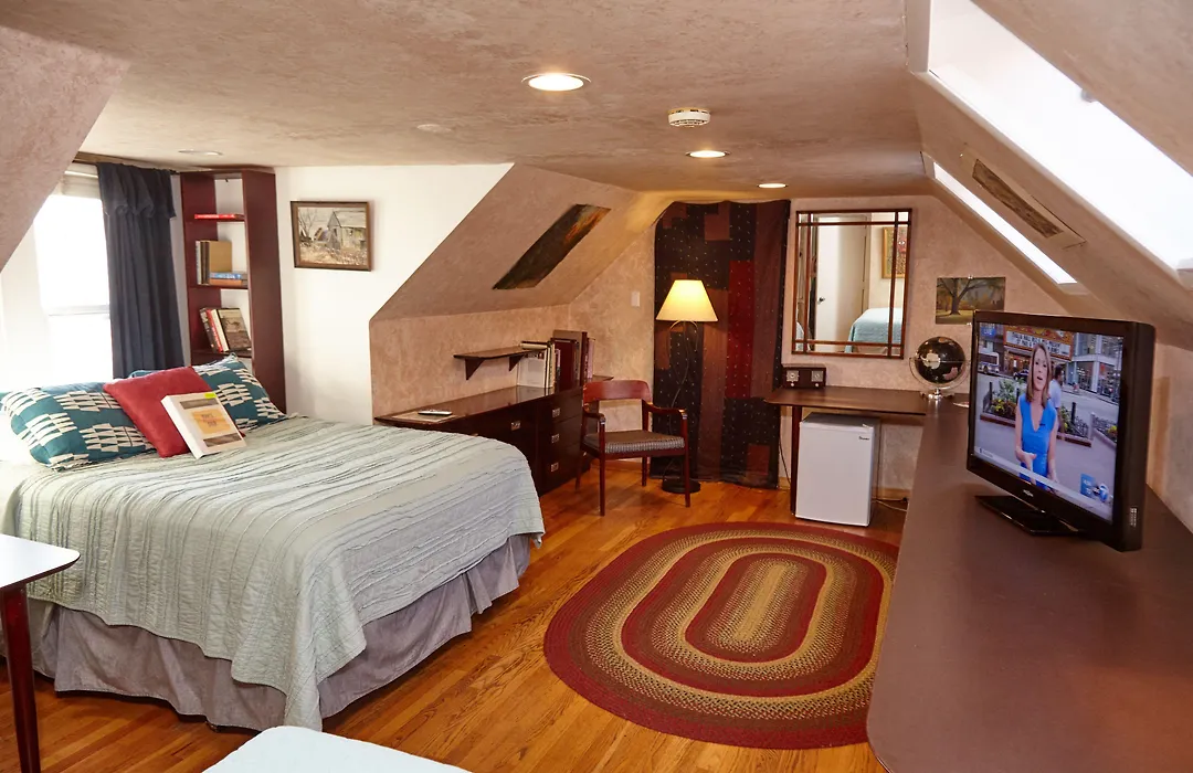 Ray'S Bucktown Bed And Breakfast-1
