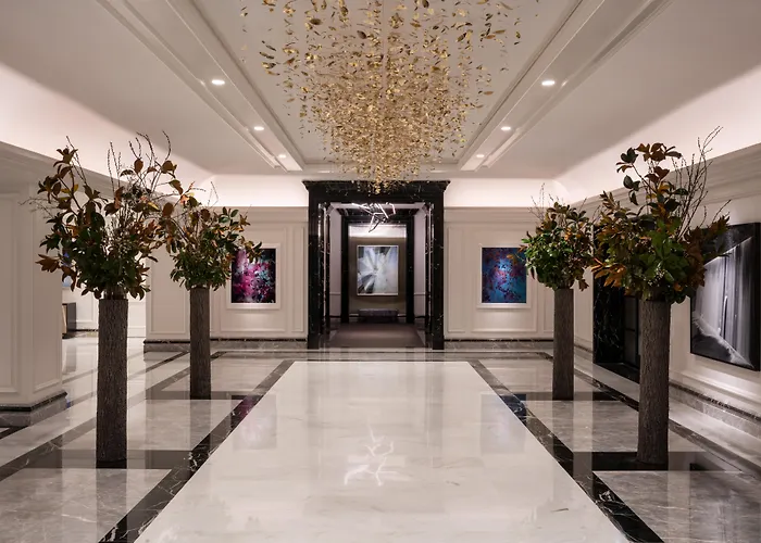Four Seasons Chicago Hotel